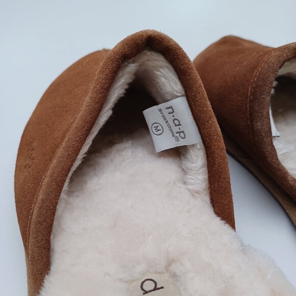 Brookstone Slippers N-A-P Suede Leather Shearling Slip On Mens Medium - Picture 9 of 12